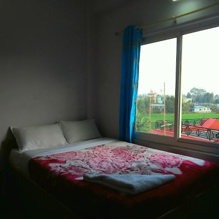 Hotel Aarjan And Restaurant Pokhara Extérieur photo
